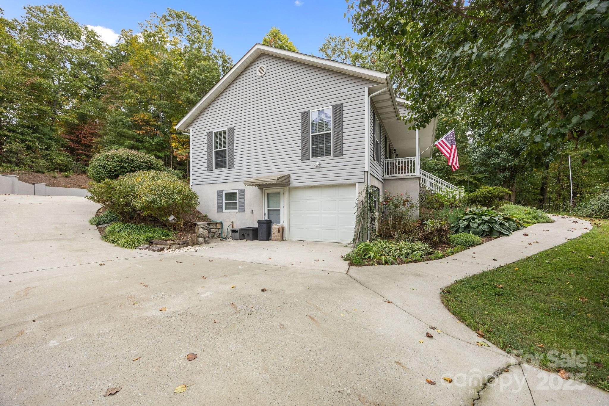 124 Lytle Cove Road Swannanoa, NC 28778 - Photo 12 of 43