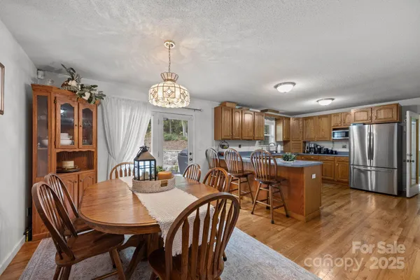 $670,000 | 124 Lytle Cove Road, Swannanoa, NC 28778