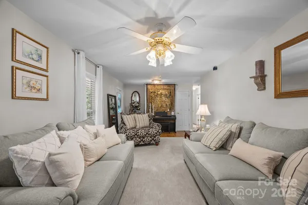 $670,000 | 124 Lytle Cove Road, Swannanoa, NC 28778