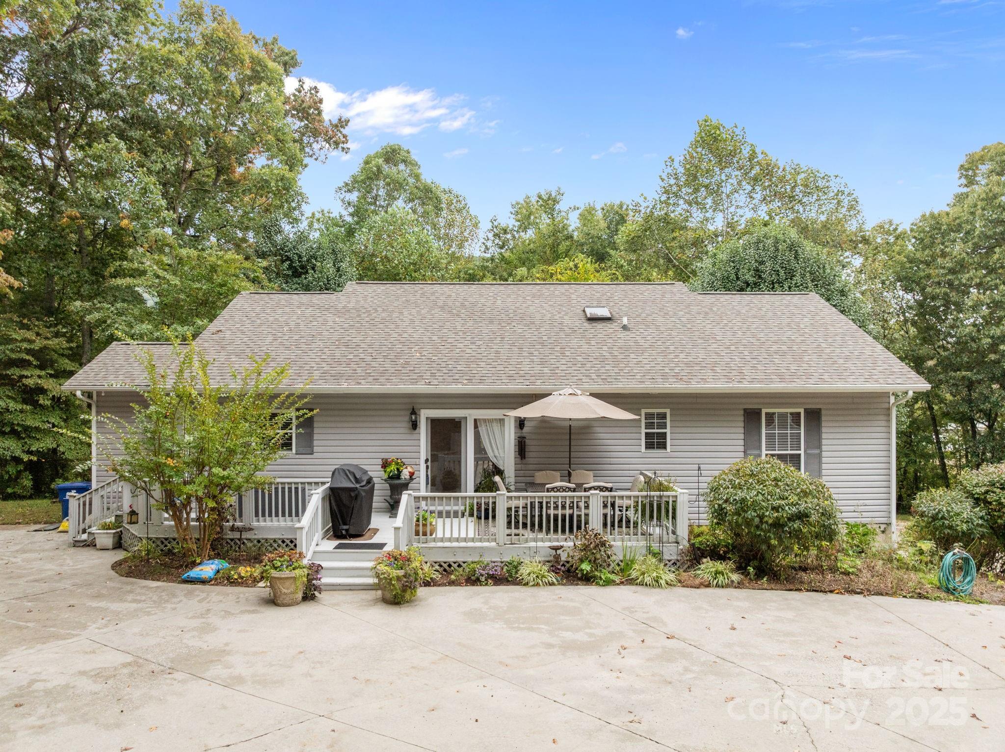 124 Lytle Cove Road Swannanoa, NC 28778 - Photo 6 of 43