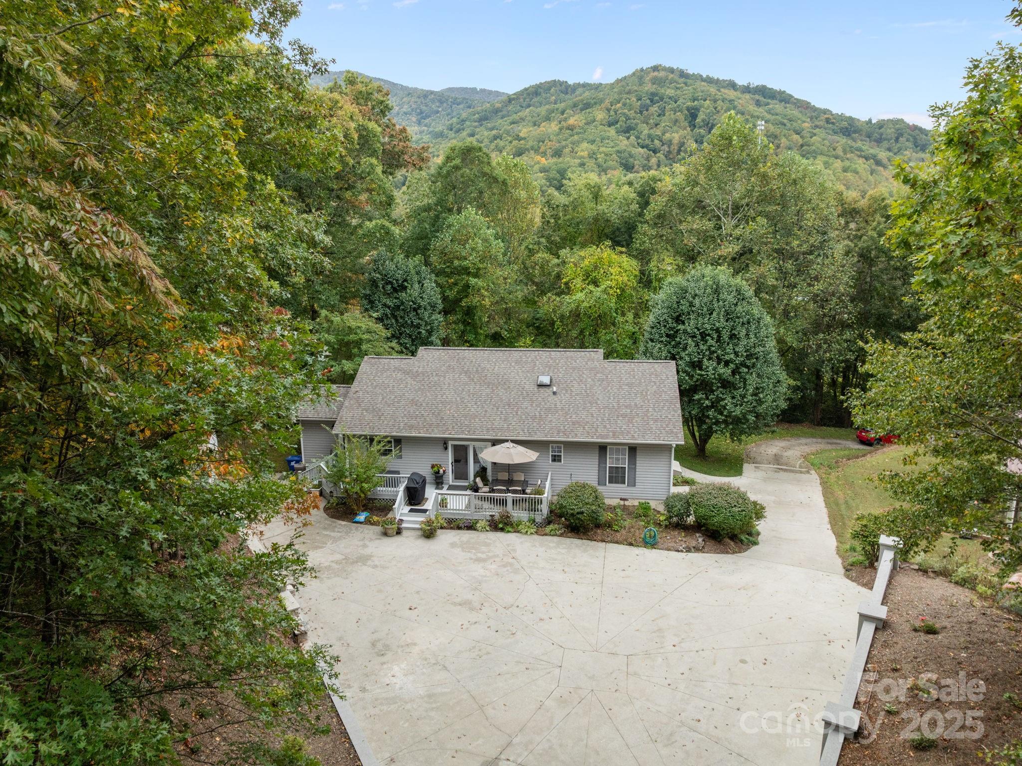 124 Lytle Cove Road Swannanoa, NC 28778 - Photo 7 of 43