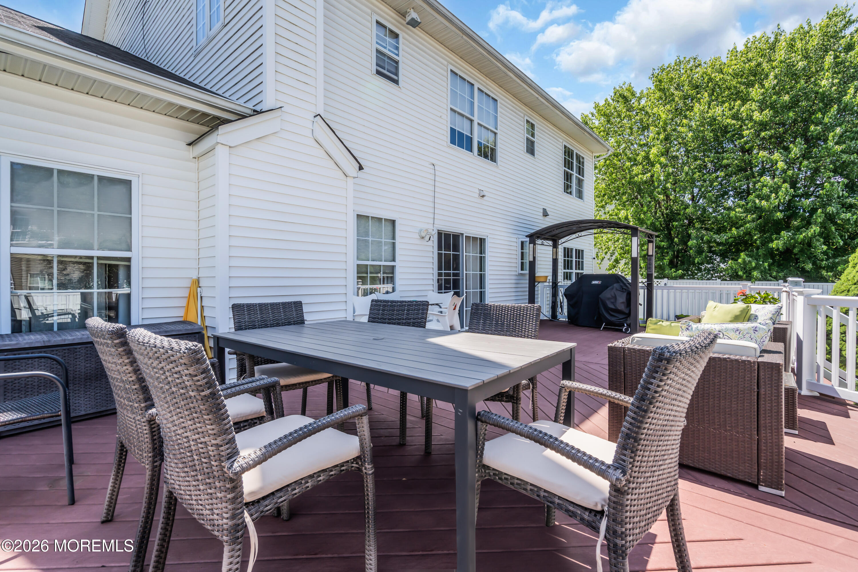 10 Beacon Place Old Bridge, NJ 08857 - Photo 67 of 72 a patio with table and chairs