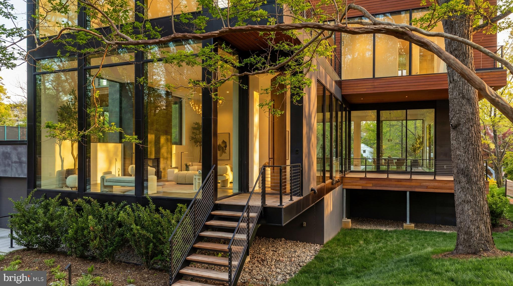 2676 Chain Bridge Road Northwest Washington, DC 20016 - Photo 6 of 50