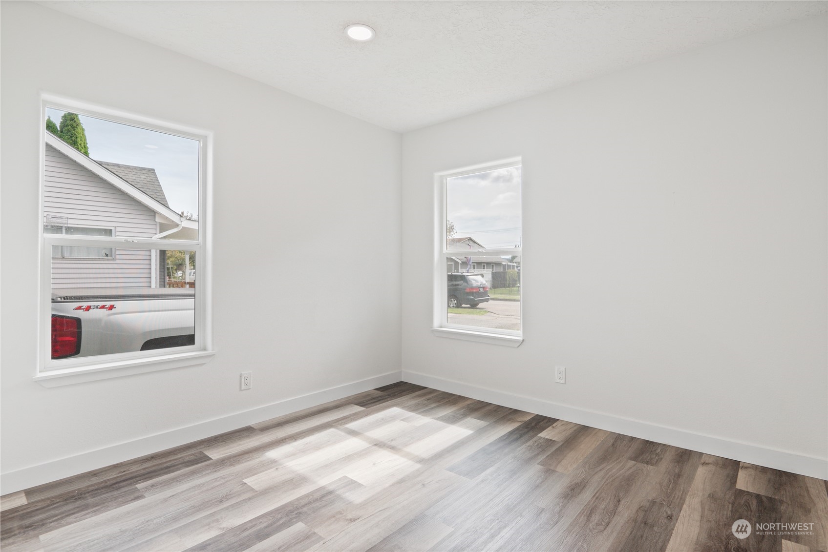 3032 Dover Street Longview, WA 98632 - Photo 13 of 26 Gallery Image 13