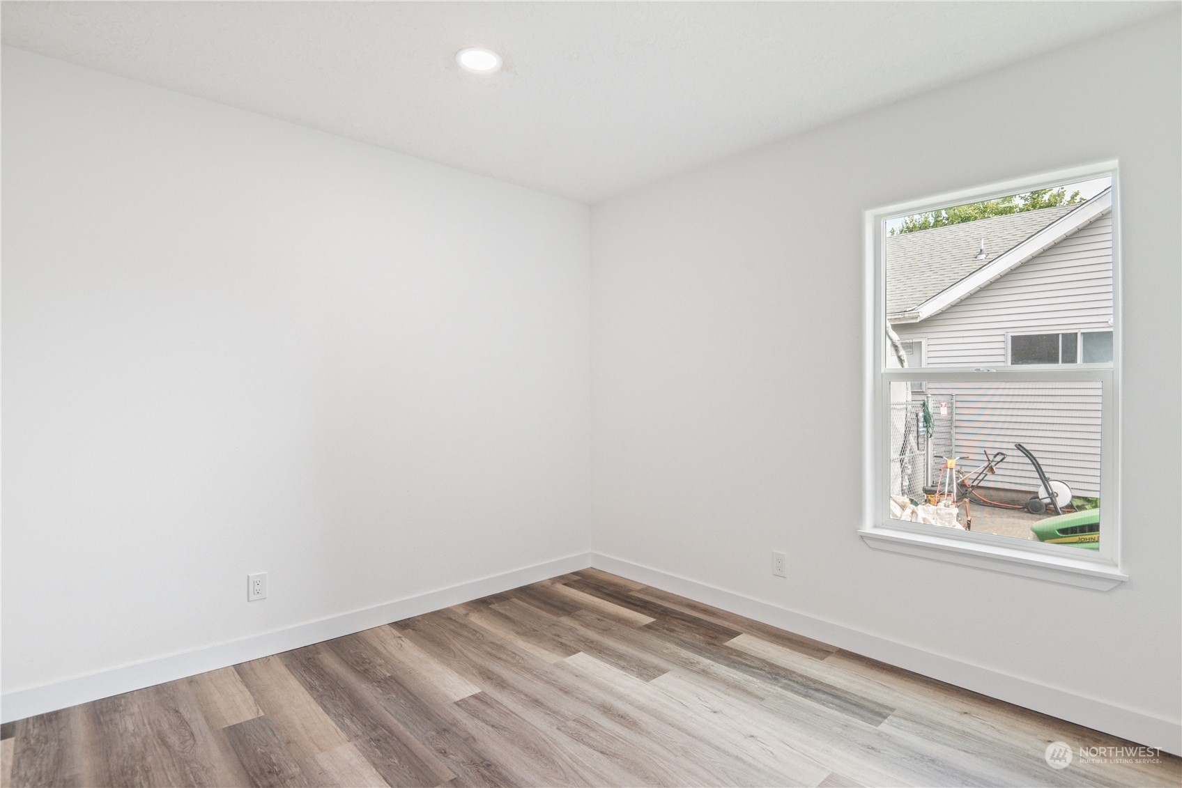 3032 Dover Street Longview, WA 98632 - Photo 16 of 26 Gallery Image 16