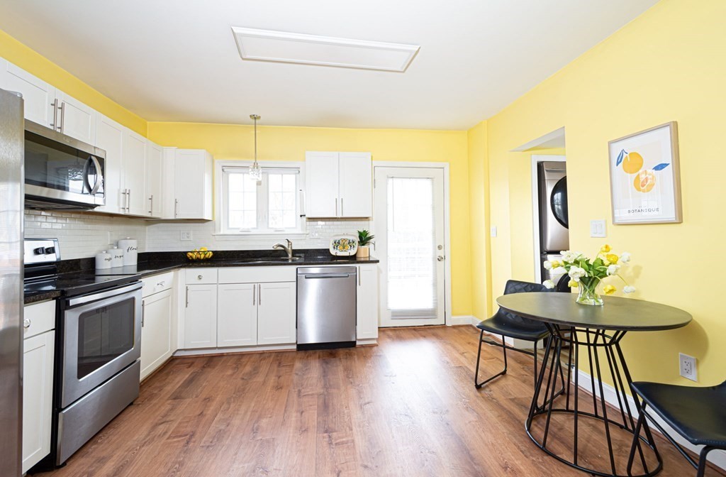 26 Gordon Road Shrewsbury, MA 01545 - Photo 12 of 29 Gallery Image 12
