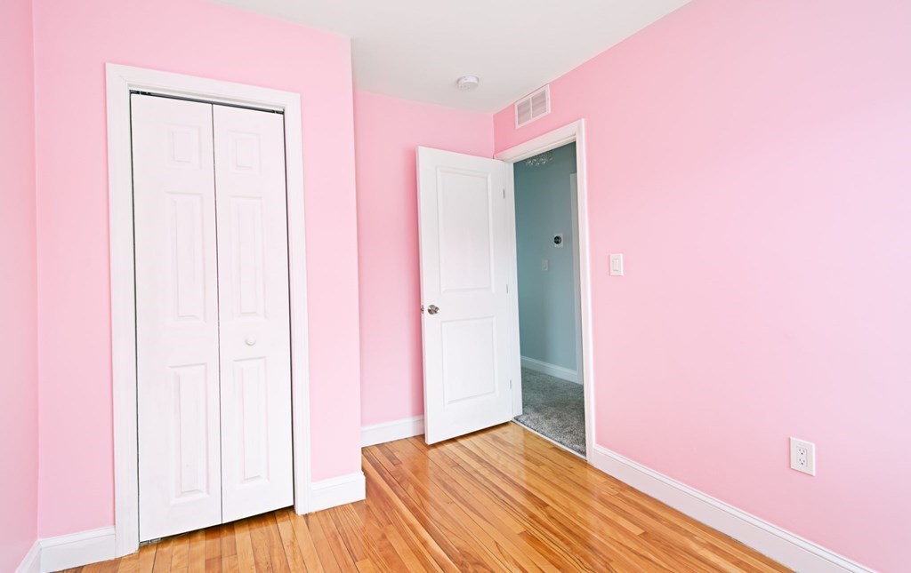 26 Gordon Road Shrewsbury, MA 01545 - Photo 21 of 29 Gallery Image 21