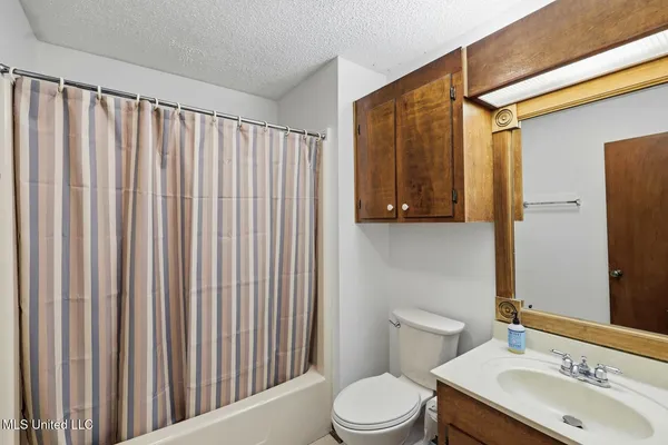 $249,900 | 109 Springdale Drive, Terry, MS 39170
