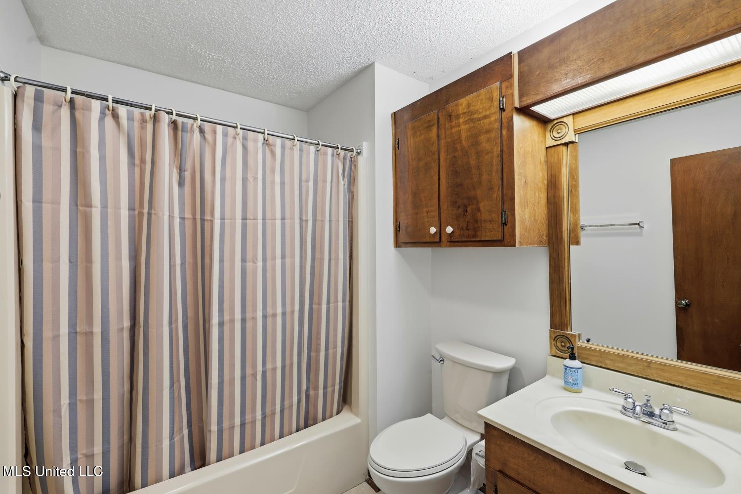 109 Springdale Drive Terry, MS 39170 - Photo 18 of 66 IMG_6659