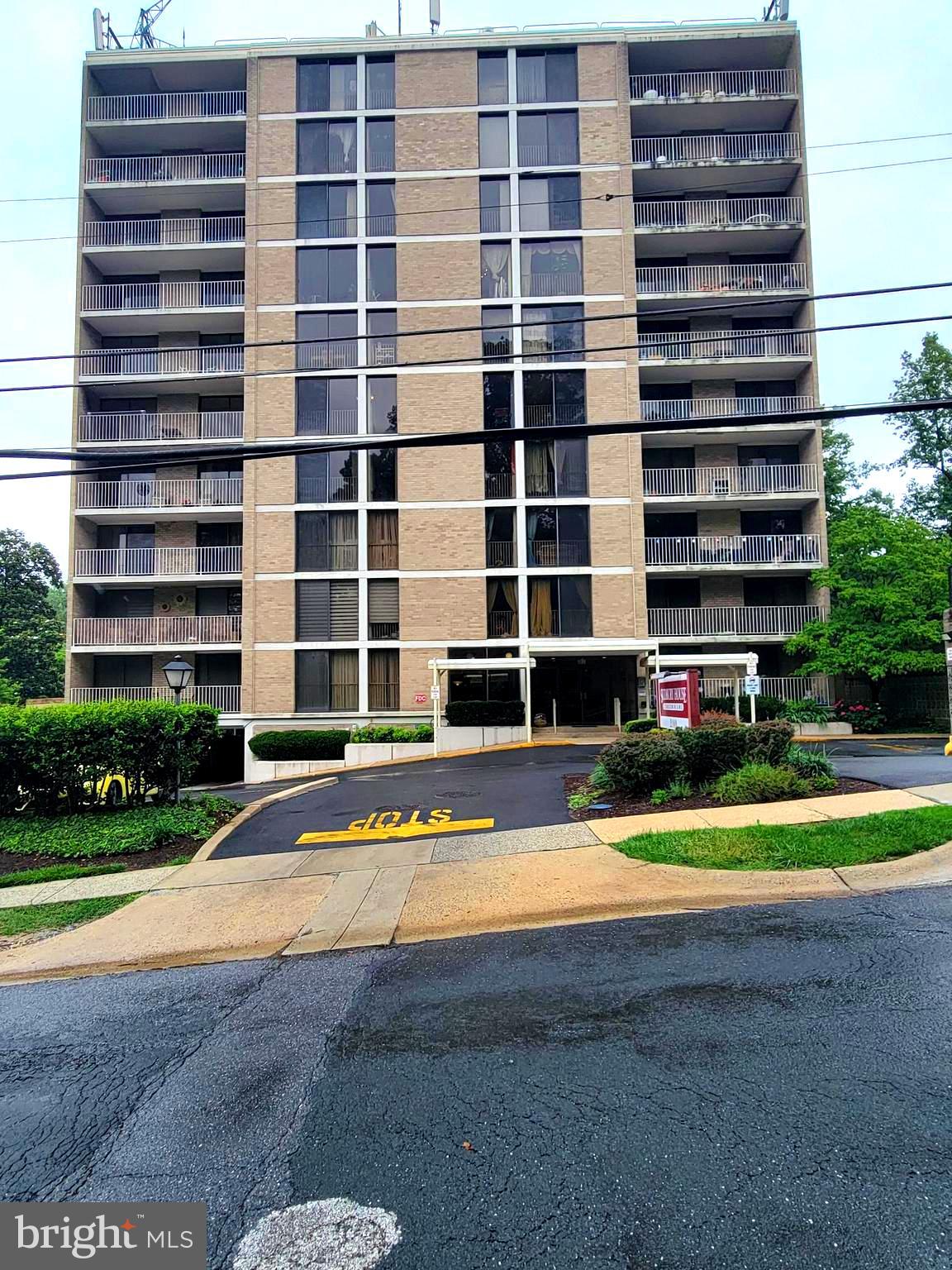 2100 Washington Avenue, Unit 5A Silver Spring, MD 20910 - Photo 1 of 4 Exterior Front