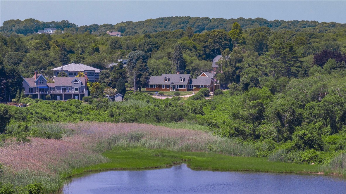 58 Chapman Road Westerly, RI 02891 - Photo 12 of 50