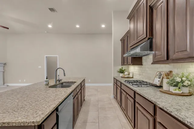 $445,000 | 27946 Emory Cove Drive, Spring, TX 77386