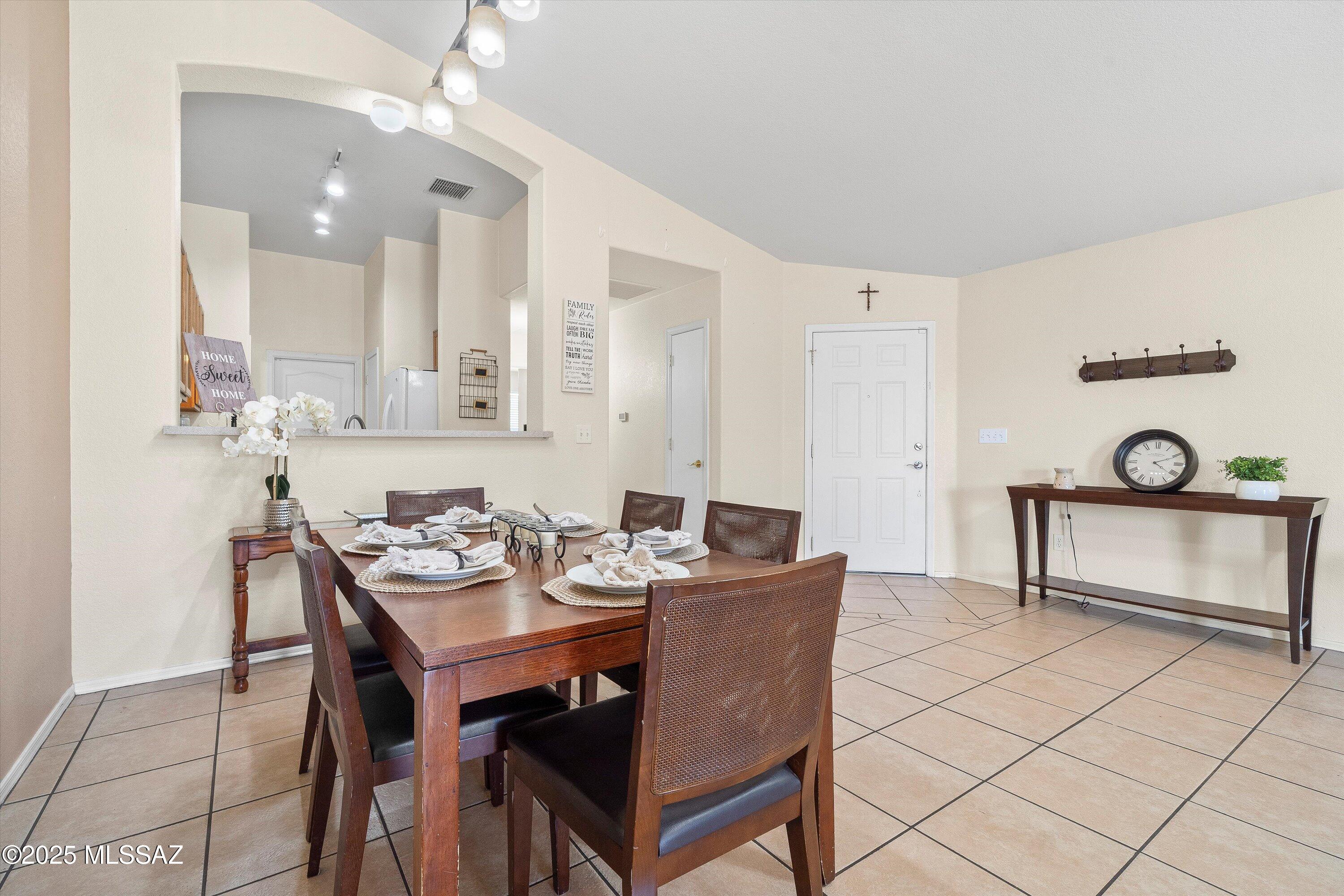 2336 West Rau River Road Tucson, AZ 85705 - Photo 11 of 32 Gallery Image 11