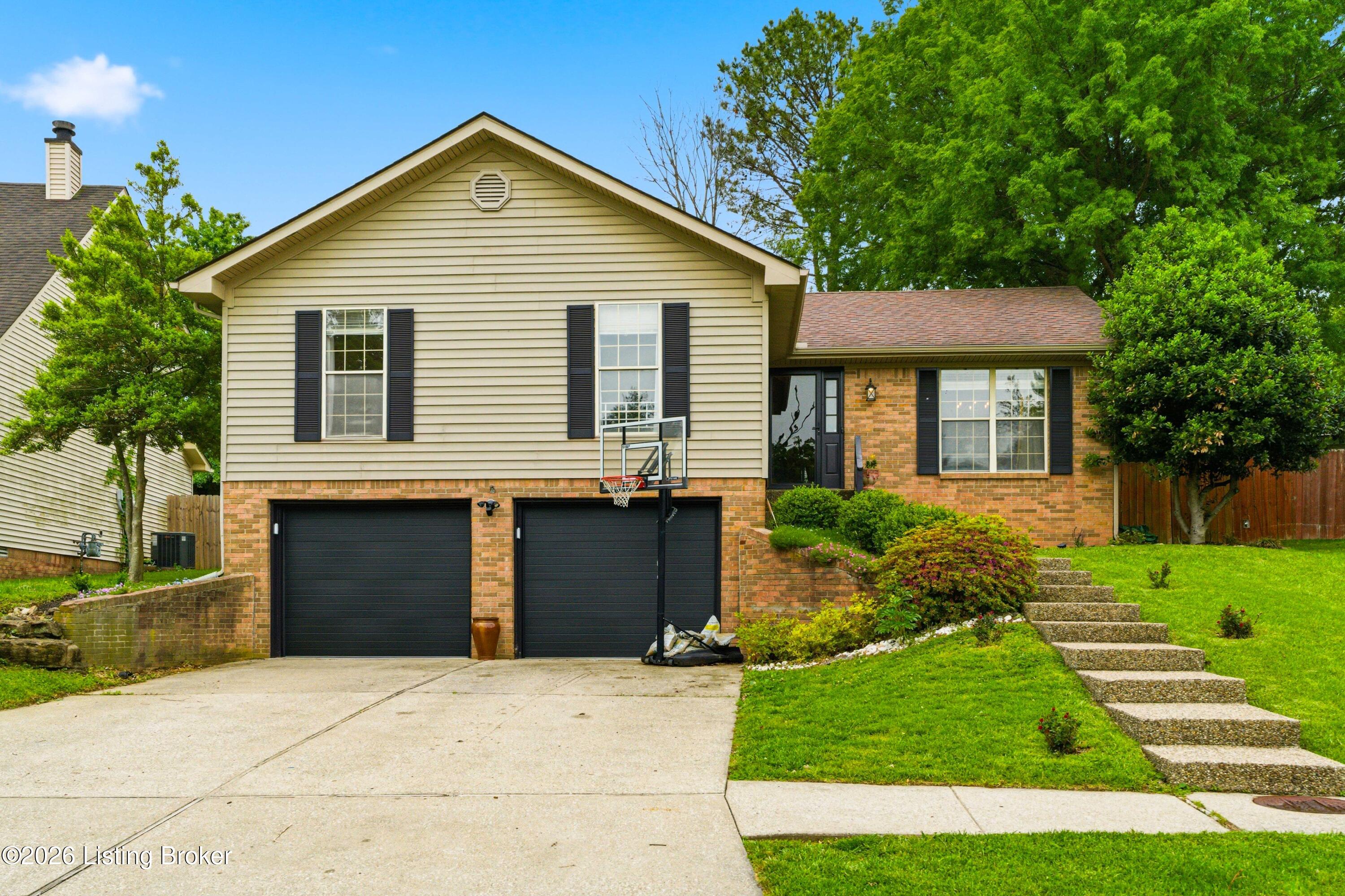 240 Rolling Ridge Way Simpsonville, KY 40067 - Photo 4 of 41 DSC08936