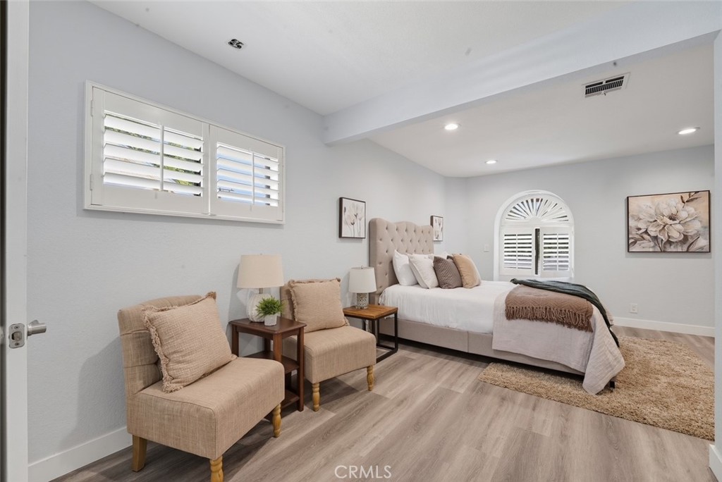 916 Othello Street Arcadia, CA 91006 - Photo 33 of 56 a living room with furniture