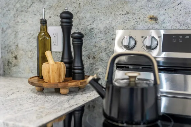 $2,050 | 518 Clinton Street, Unit B, Conroe, TX 77301