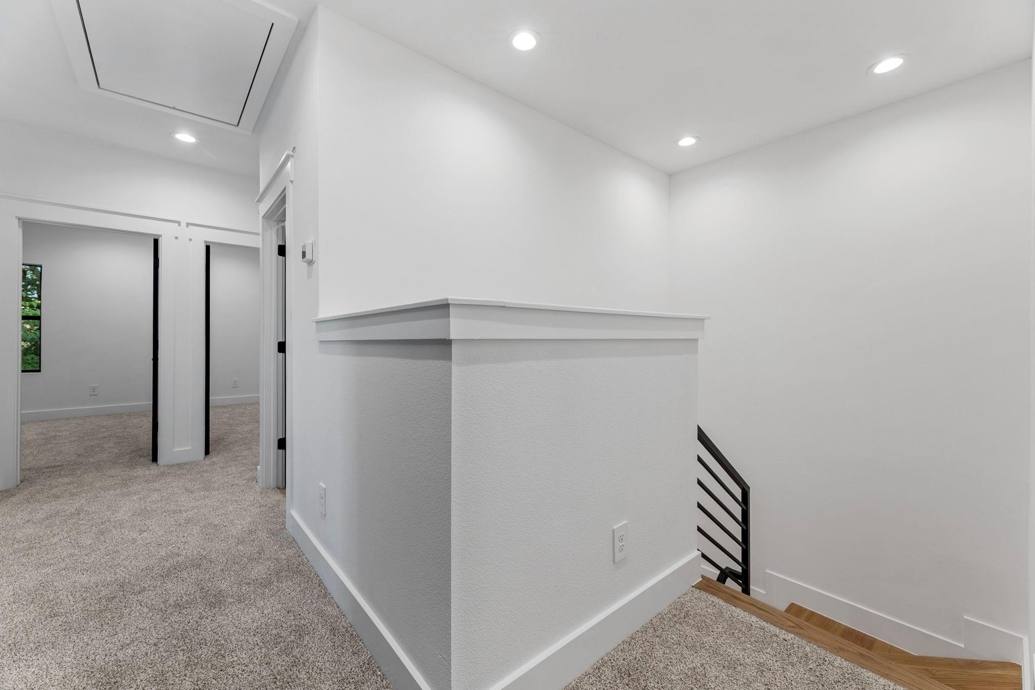 518 Clinton Street, Unit B Conroe, TX 77301 - Photo 26 of 50 a view of a hallway with closet