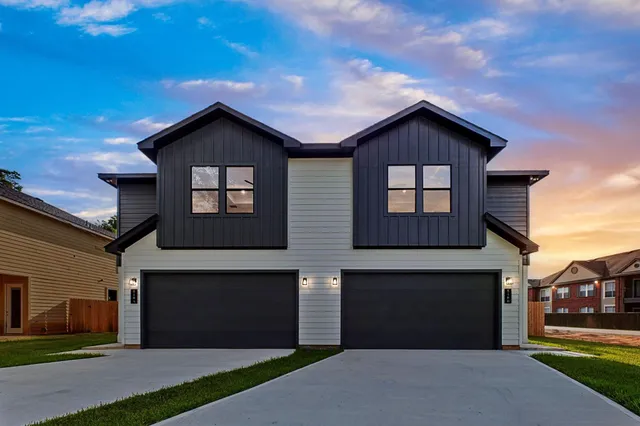 $2,050 | 518 Clinton Street, Unit B, Conroe, TX 77301