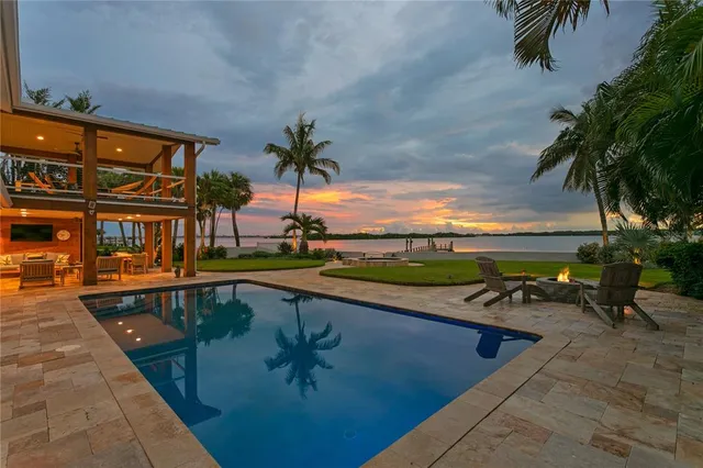 $2,999,000 | 8488 35th Avenue North, St. Petersburg, FL 33710