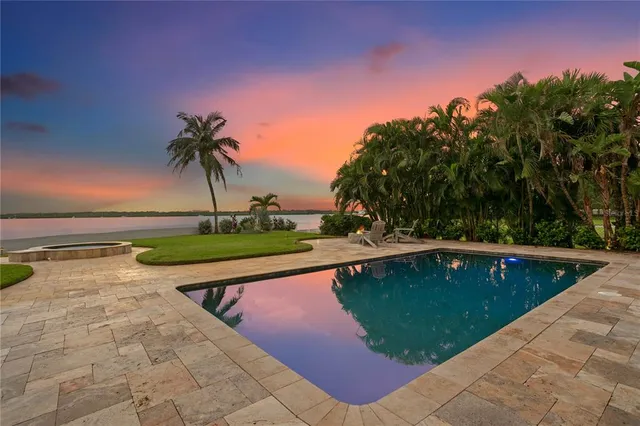 $2,999,000 | 8488 35th Avenue North, St. Petersburg, FL 33710