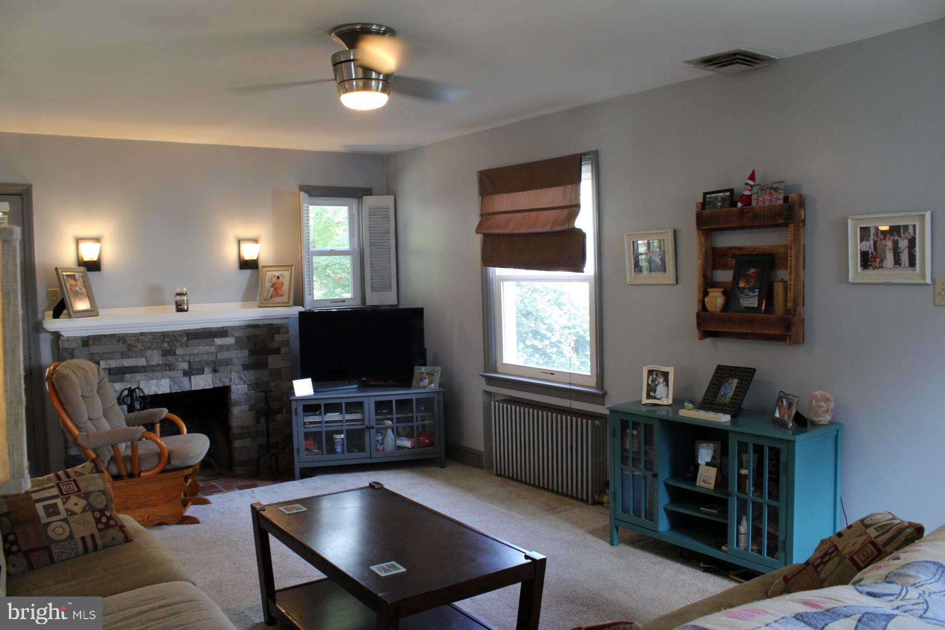 816 Grandview Road York, PA 17403 - Photo 14 of 32 Gallery Image 14