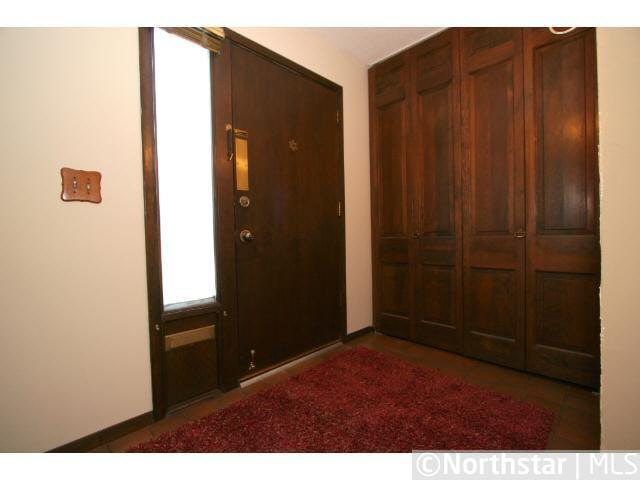 6008 Golden Valley Road Golden Valley, MN 55422 - Photo 13 of 15