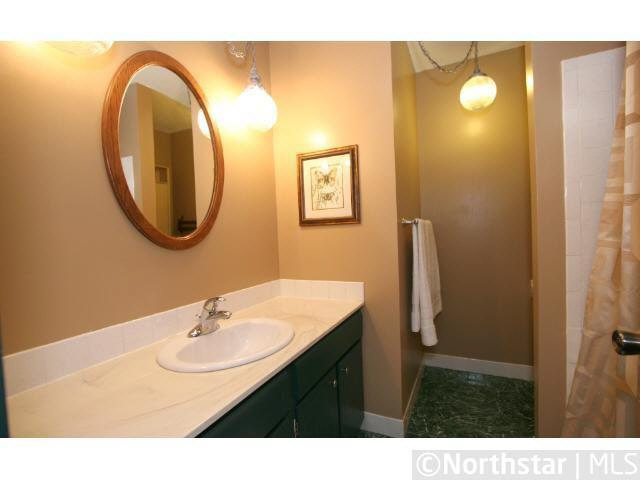 6008 Golden Valley Road Golden Valley, MN 55422 - Photo 8 of 15