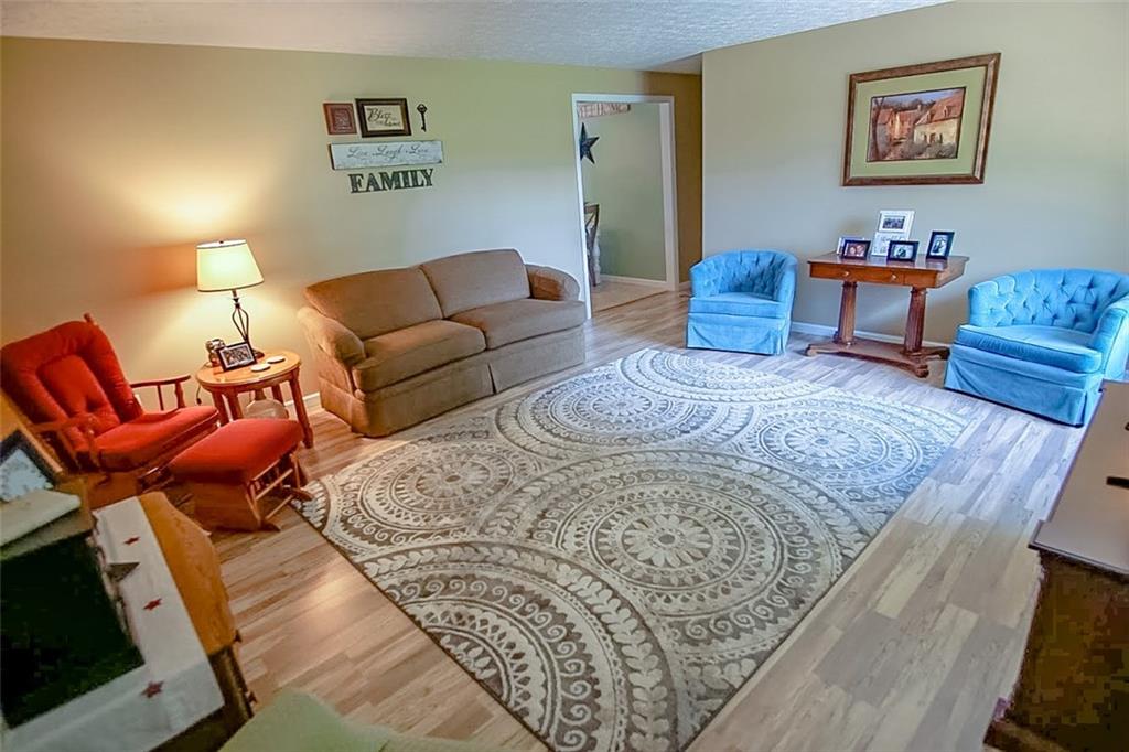 1502 New Ford Road Seymour, IN 47274 - Photo 3 of 28 Gallery Image 3