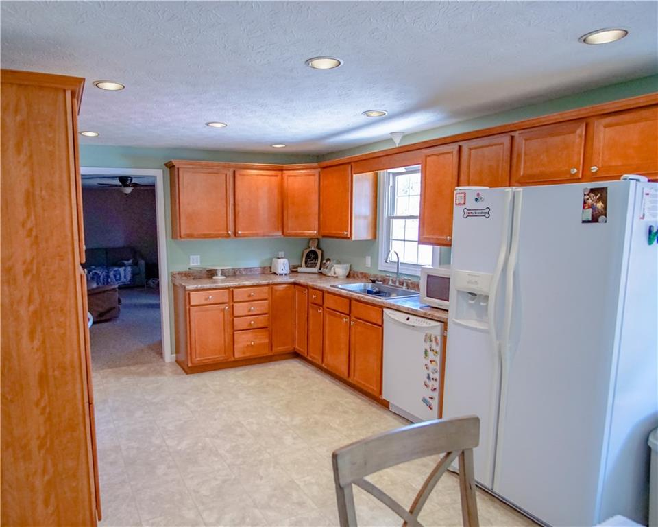 1502 New Ford Road Seymour, IN 47274 - Photo 9 of 28 Gallery Image 9