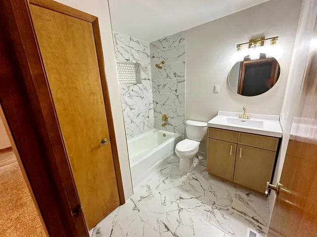 $489,900 | 8440 Van Buren Court, Munster, IN 46321