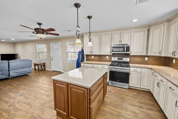 $449,999 | 207 North Sand Street, Comanche, TX 76442