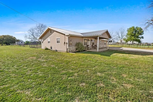 $449,999 | 207 North Sand Street, Comanche, TX 76442