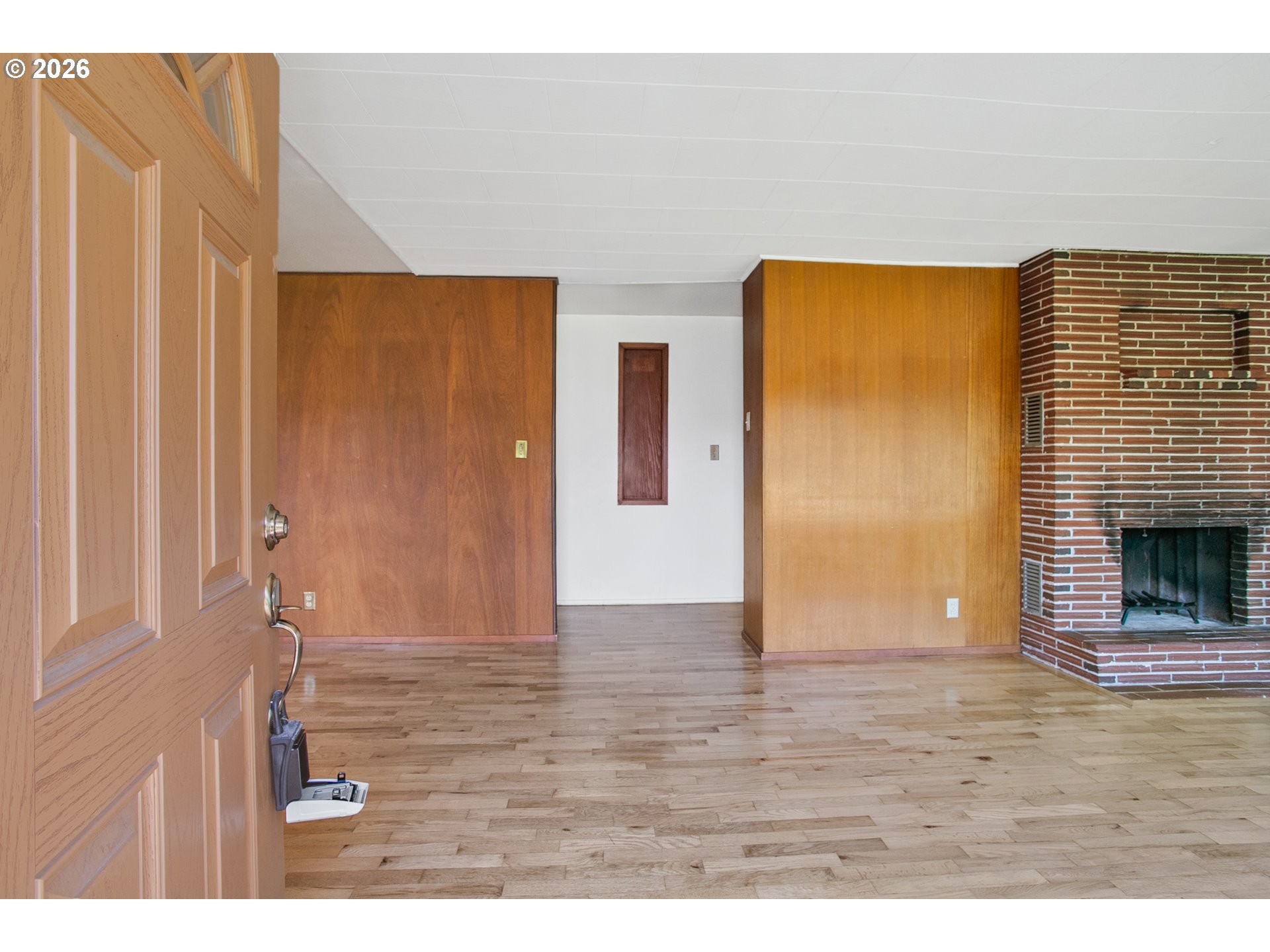 2840 Ferry Street Eugene, OR 97405 - Photo 5 of 35 a view interior of the house