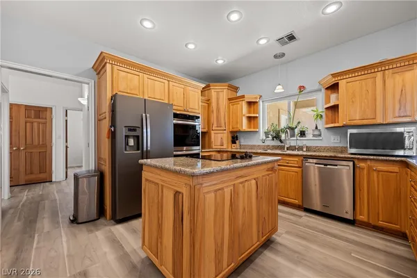 $685,000 | 683 West Ingram Avenue, Overton, NV 89040