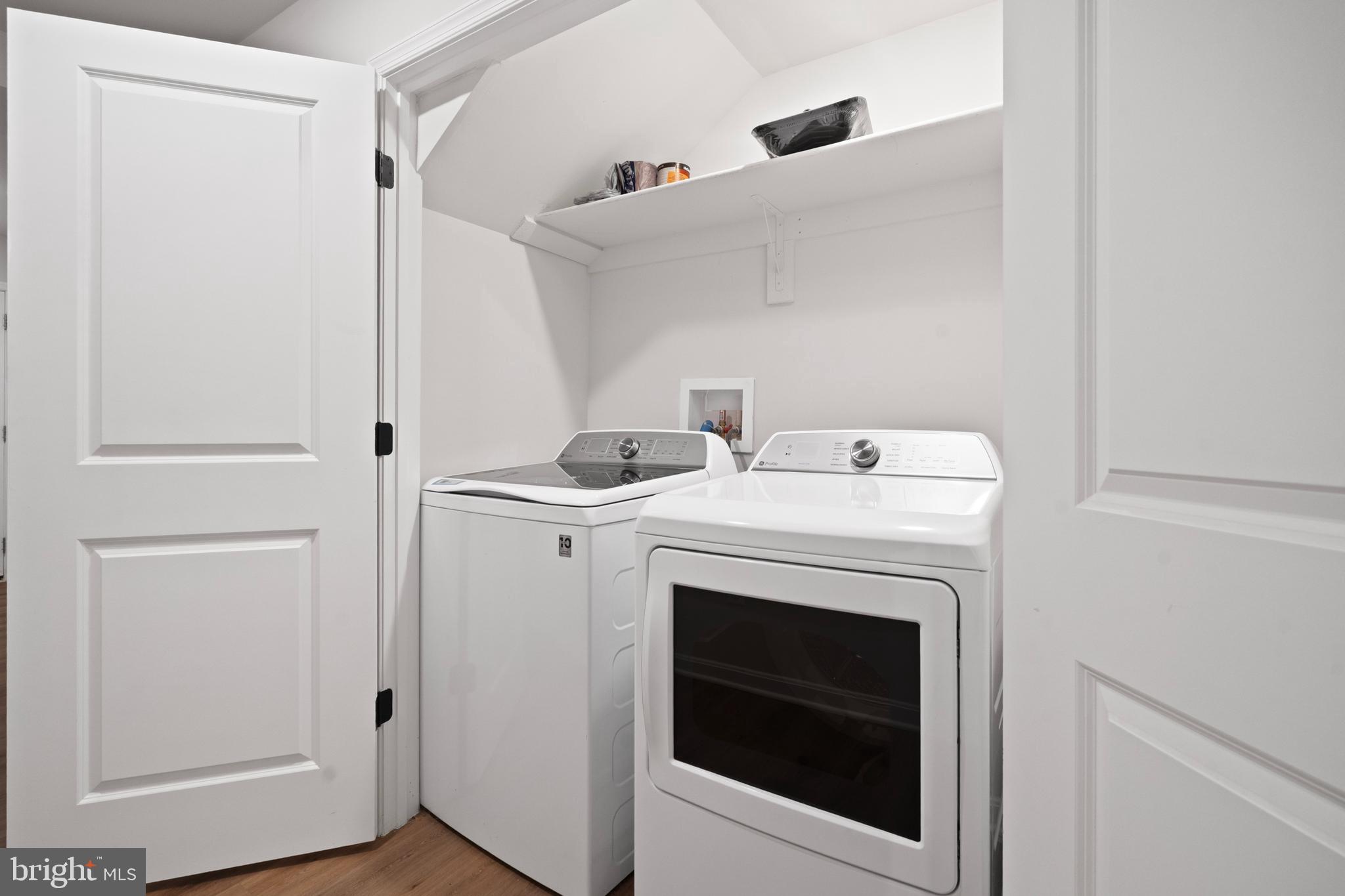 51 Thrower Road Hedgesville, WV 25427 - Photo 31 of 38 a utility room with dryer and washer