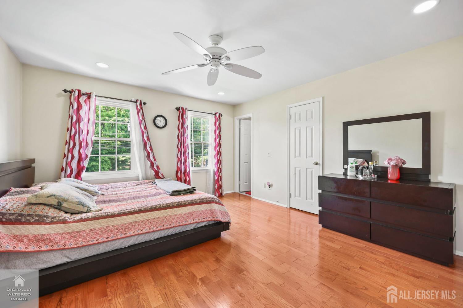 78 Henderson Road Kendall Park, NJ 08824 - Photo 18 of 40