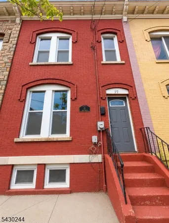 $349,000 | 17 8th Avenue, Newark, NJ 07104