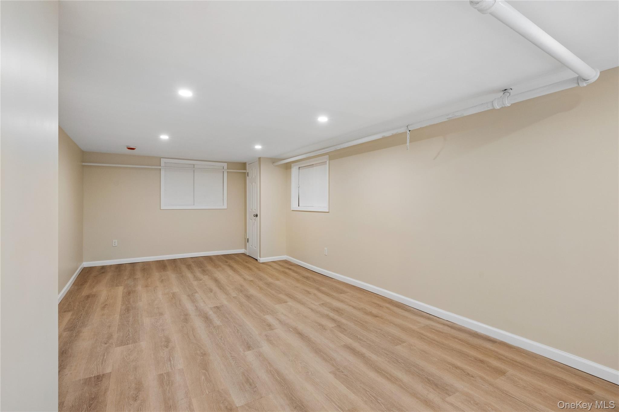 261 Marcellus Road Mineola, NY 11501 - Photo 14 of 29