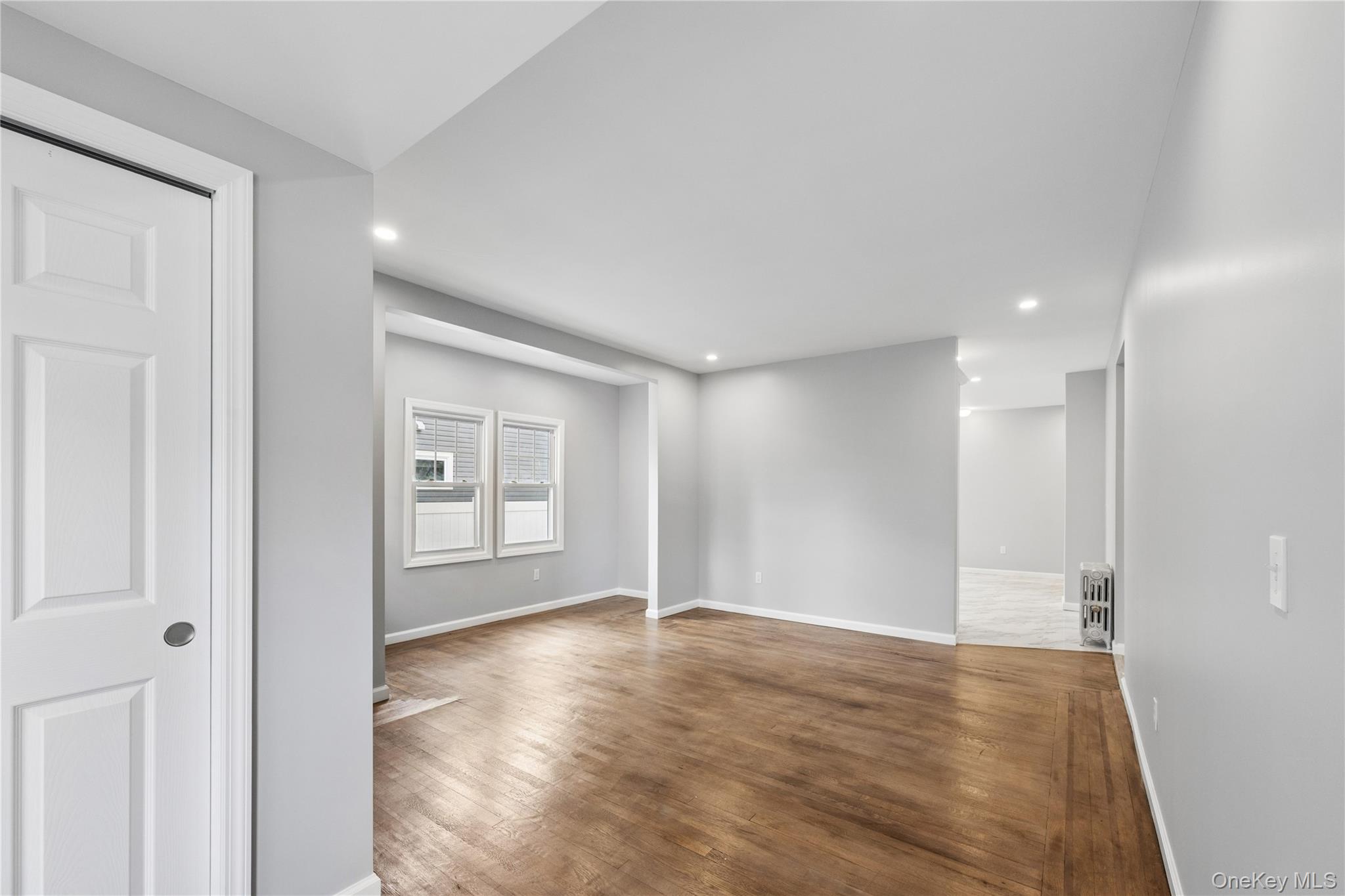 261 Marcellus Road Mineola, NY 11501 - Photo 2 of 29