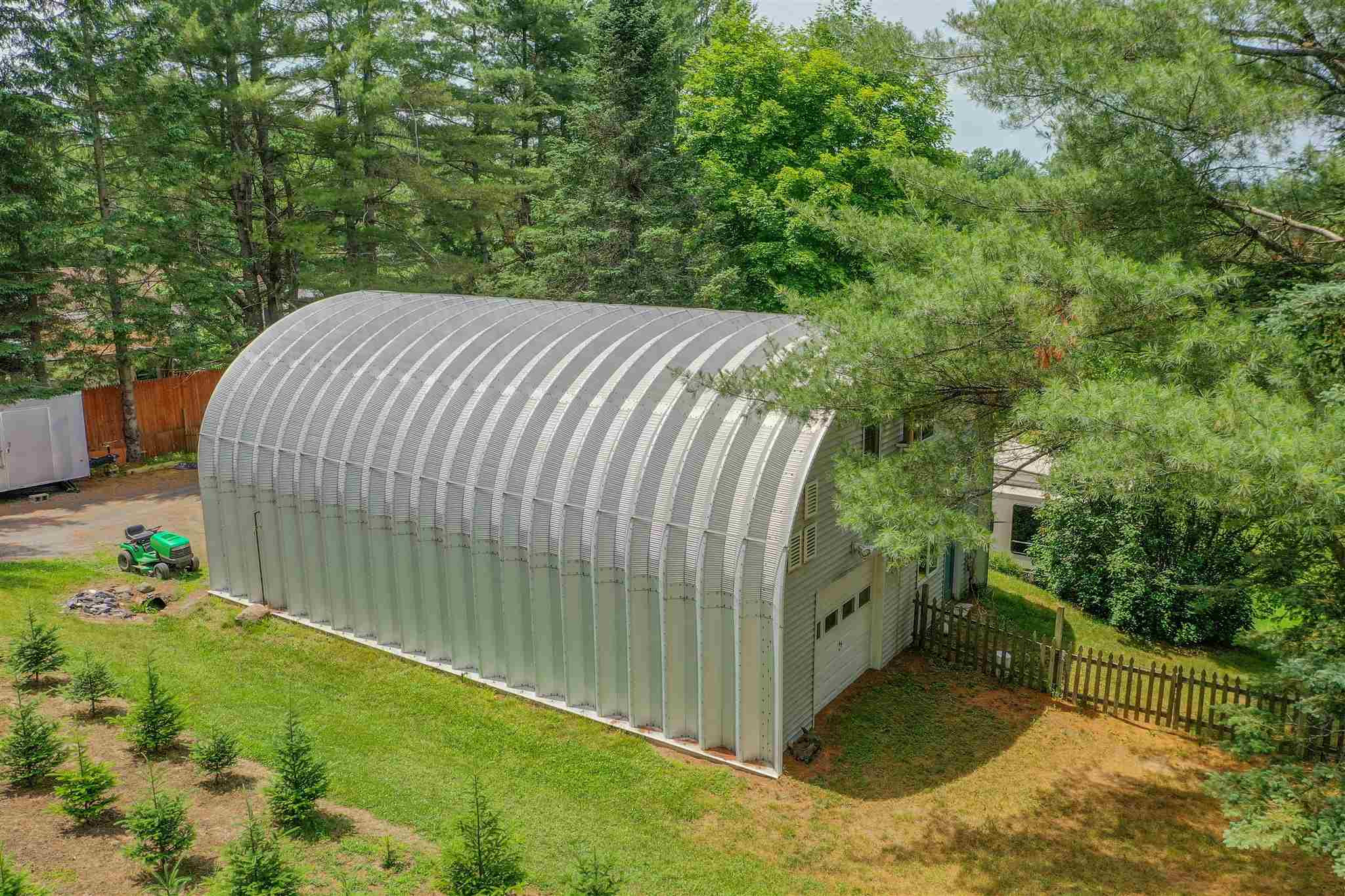 2014 Country Club Road Plainfield, VT 05667 - Photo 4 of 37
