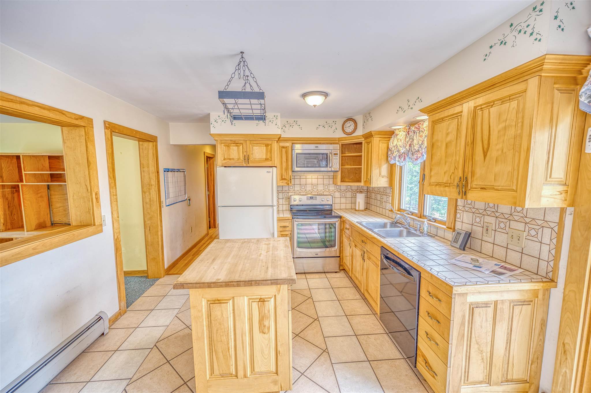 2014 Country Club Road Plainfield, VT 05667 - Photo 7 of 37