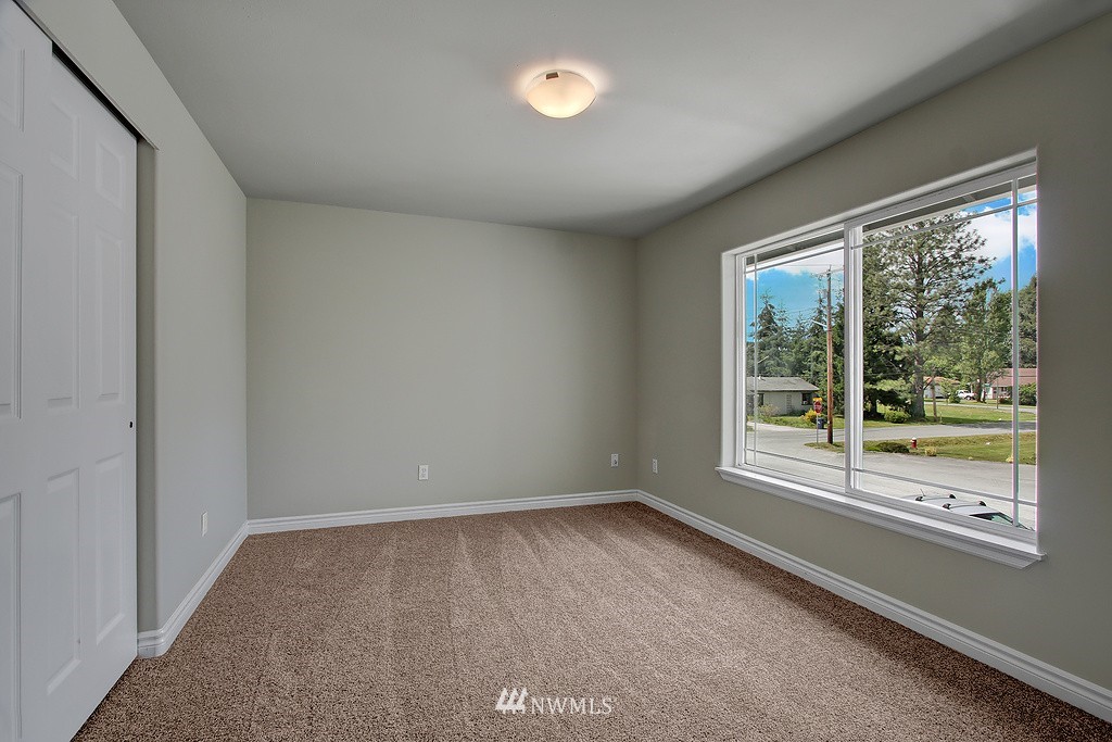 425 Rowland Road, Unit B Sedro-Woolley, WA 98284 - Photo 14 of 17 Gallery Image 14