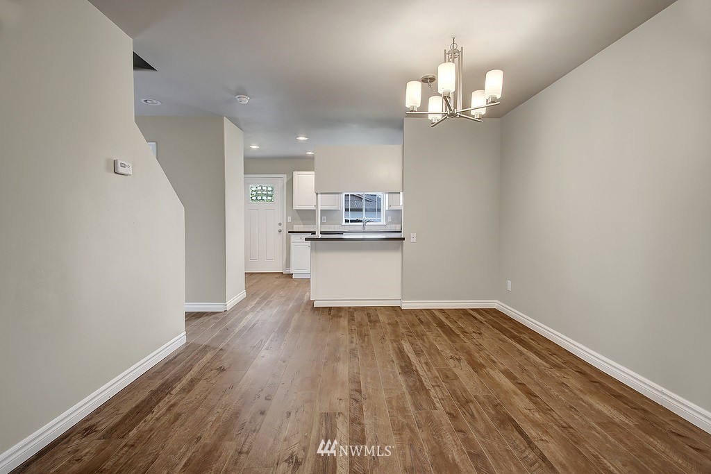 425 Rowland Road, Unit B Sedro-Woolley, WA 98284 - Photo 5 of 17 Gallery Image 5