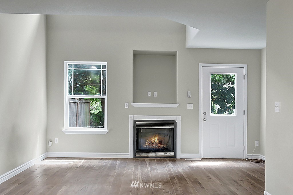 425 Rowland Road, Unit B Sedro-Woolley, WA 98284 - Photo 7 of 17 Gallery Image 7