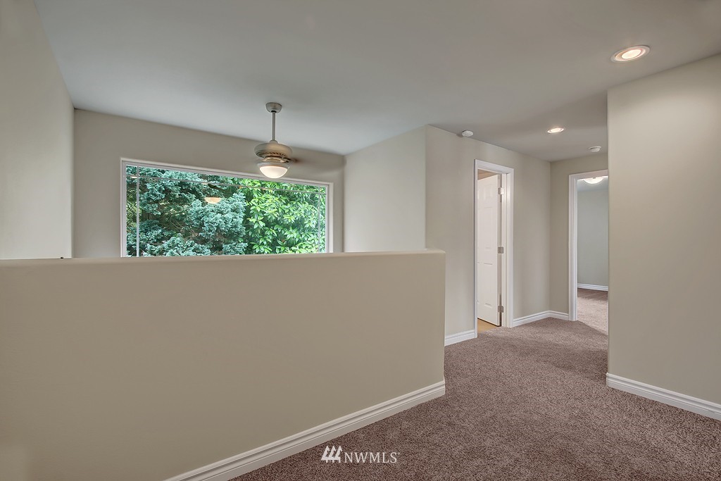425 Rowland Road, Unit B Sedro-Woolley, WA 98284 - Photo 8 of 17 Gallery Image 8