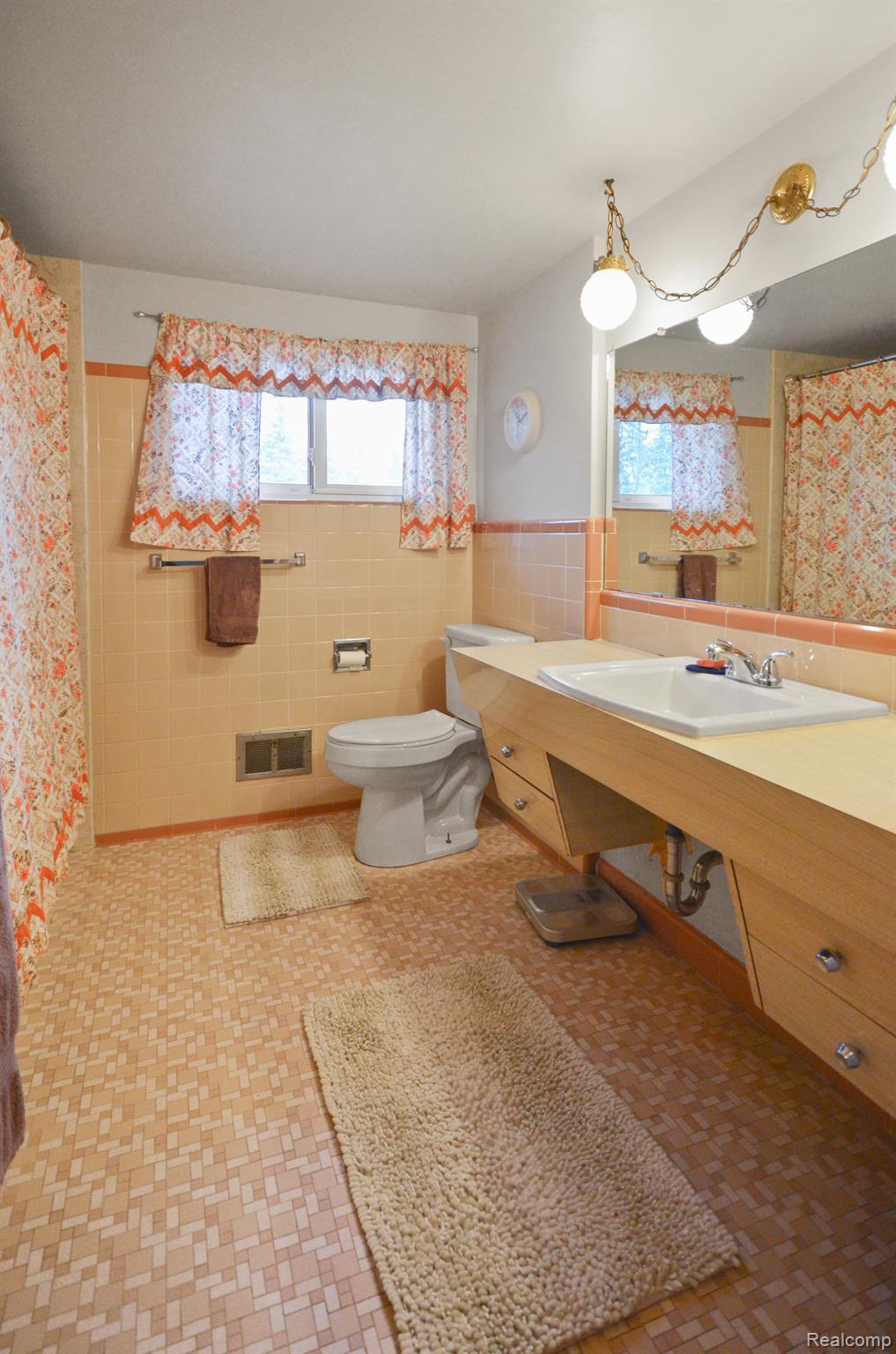 3223 Hickory Lawn Road Rochester, MI 48307 - Photo 13 of 32 Gallery Image 13
