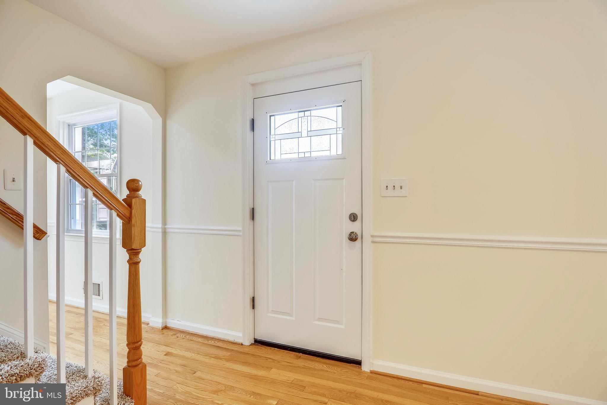 1509 Forest Glen Road Silver Spring, MD 20902 - Photo 3 of 29 Entry Foyer