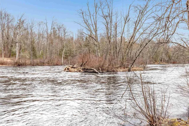 $597,000 | N11598 Kosir Lane, Athelstane, WI 54104