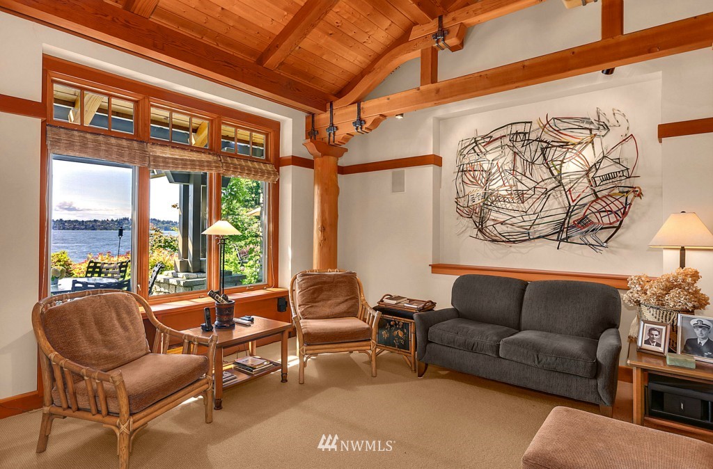4347 Hunts Point Road Hunts Point, WA 98004 - Photo 6 of 23