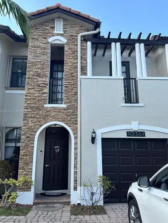$4,000 | 10361 Northwest 32nd Terrace, Doral, FL 33172